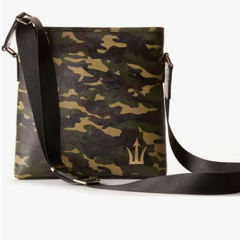 Spear Brands camo courier messenger bag